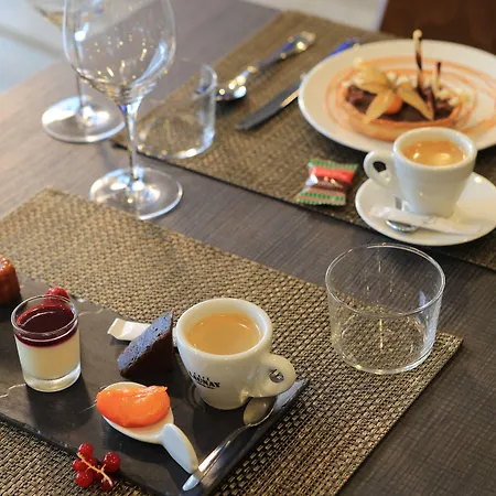 Hotel The Originals City, De La Confluence, Agen Ouest 3*